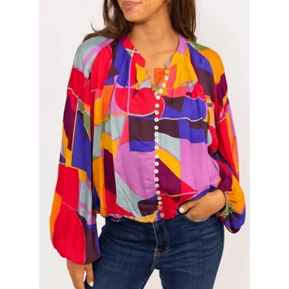 Karlie Mosaic Button Up Vneck Top NWT Sz. S